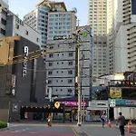 Hotel June